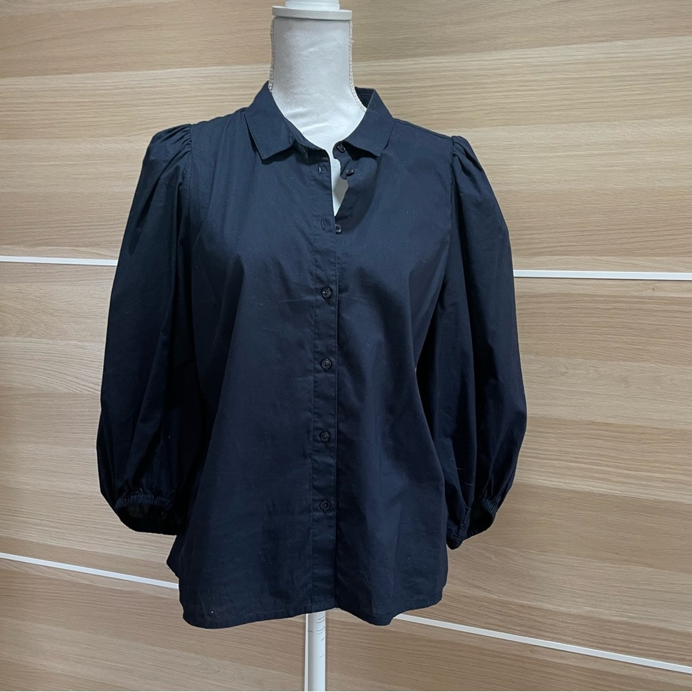 Banana Republic Button Up Blouse